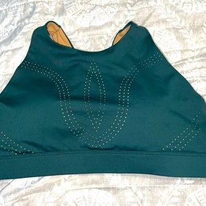 BUFFBUNNY LIT LASER CUT SPORTS BRA AVOCADO 🥑 GREEN SIZE MEDIUM